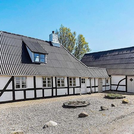 4 Person Holiday Home In Tranek R Tranekær Buitenkant foto